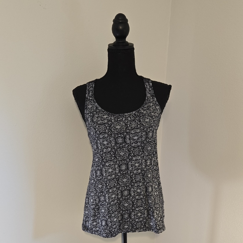 LEI Black and White Patterned Tank Top